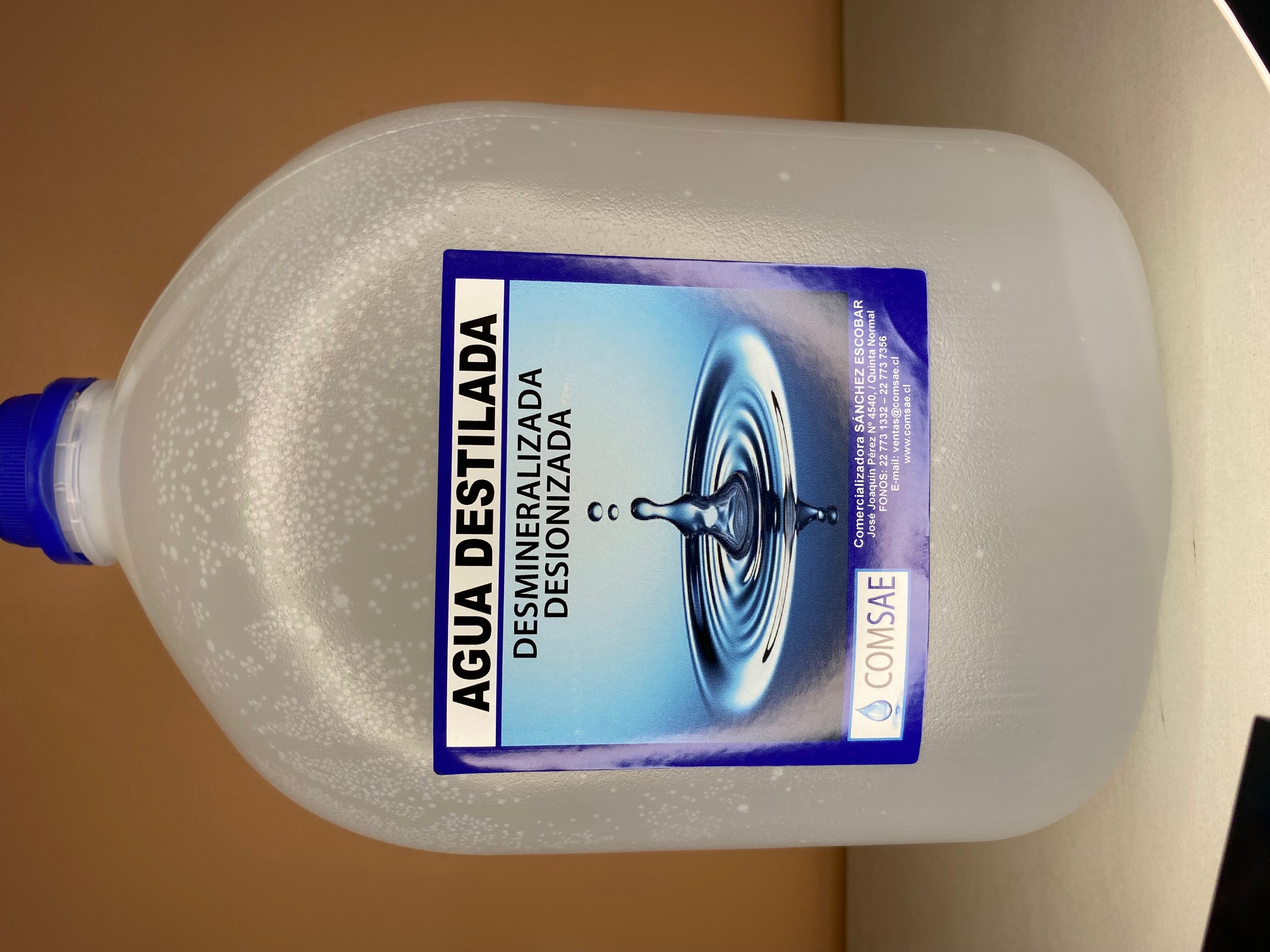 AGUA DESTILADA VERSUS DESMINERALIZADA 5 LT.